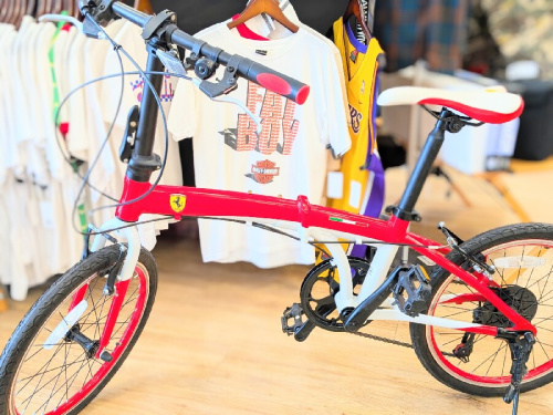 自転車の折りたたみ自転車