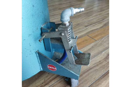 エアーのプレス機