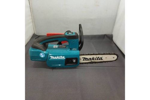 充電式チェーンソーの18V