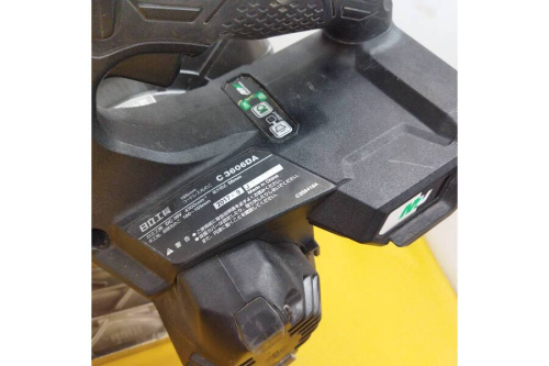 コードレス丸ノコのマルチボルト