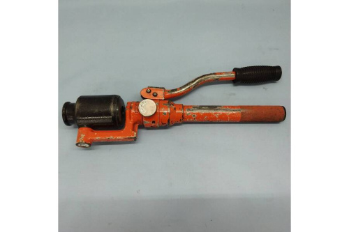 中古油圧工具の中古油圧フリーパンチ