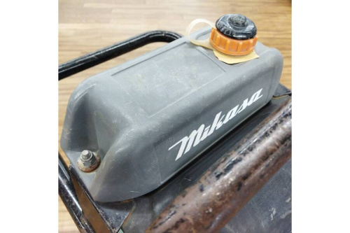 中古エンジンランマの三笠産業