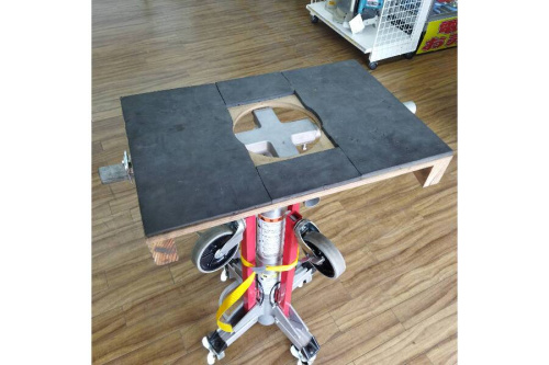 中古昇降道具の中古リフター