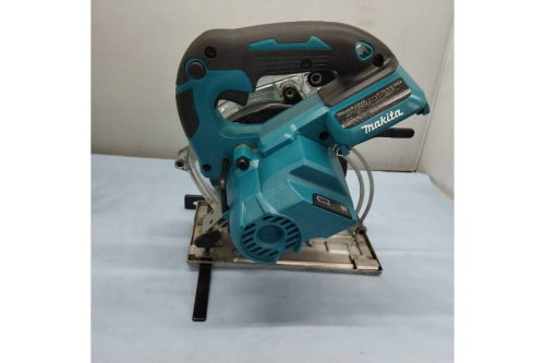中古充電式ﾁｯﾌﾟｿｰｶｯﾀｰのマキタ