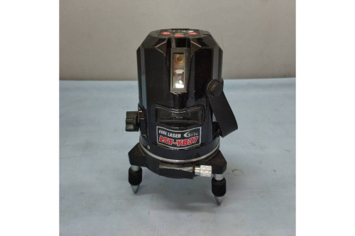 中古測定工具の中古レーザー墨出し器