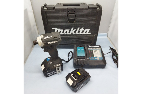 電動工具のインパクトドライバー