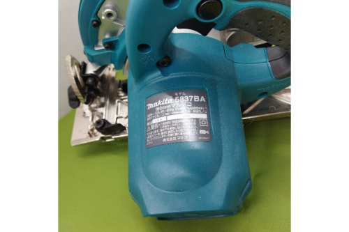 丸ノコのマキタ（MAKITA）