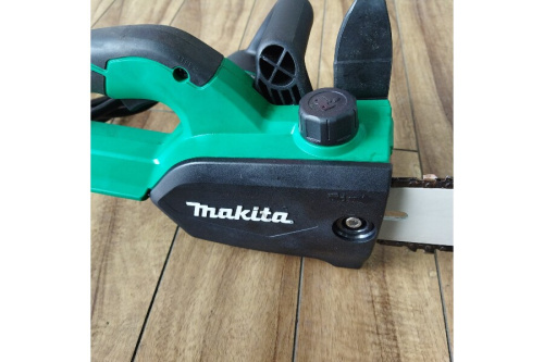 マキタ（MAKITA）のチェンソー