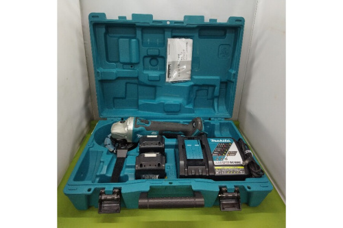 ディスクグラインダーのマキタ(MAKITA)