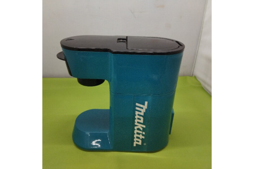 コーヒーメーカーのマキタ（MAKITA）
