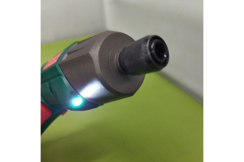 電動ドライバー