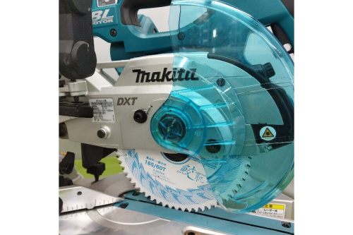丸ノコのマキタ（MAKITA）