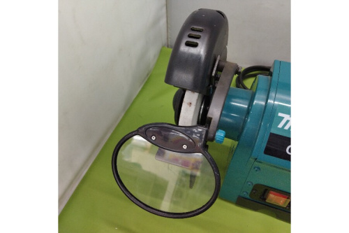 マキタ（MAKITA）の両頭グラインダー