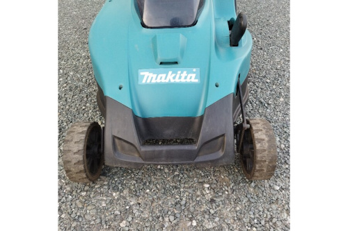 農機具のマキタ（MAKITA）
