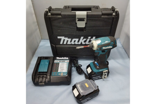 工具のインパクトドライバー