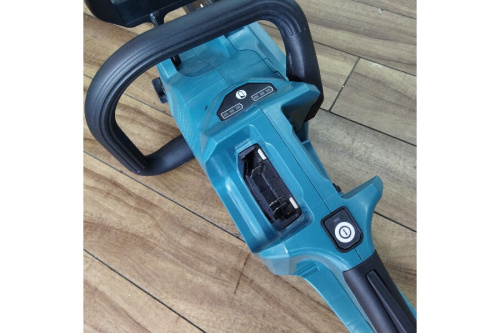 マキタ（MAKITA）のチェンソー