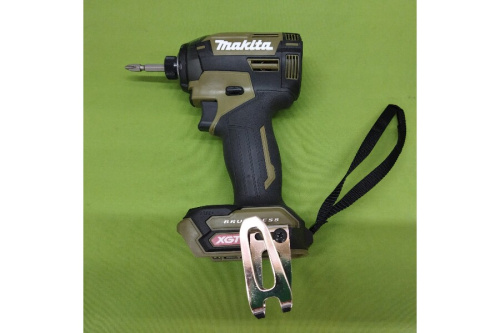 インパクトドライバーのマキタ（MAKITA）