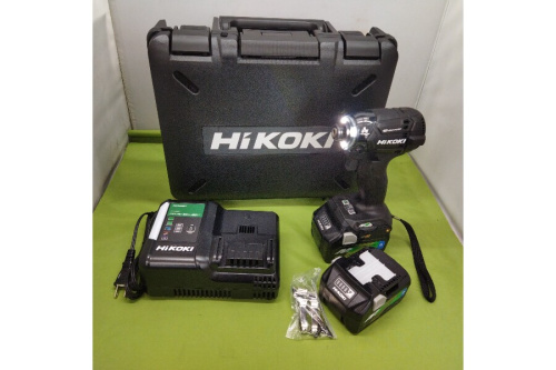 工具のインパクトドライバー