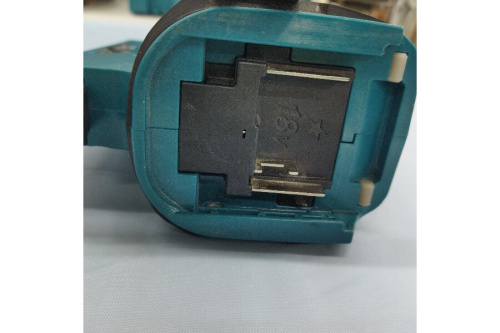 ST312Dの工具専門店