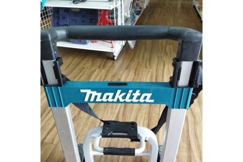 工具用品のマキタ（MAKITA）