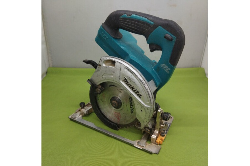 丸ノコのマキタ（MAKITA）