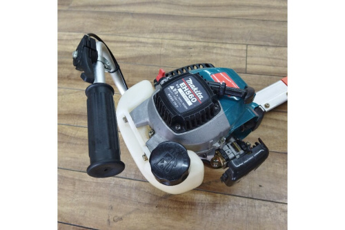 農機具のマキタ（MAKITA）