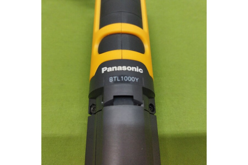 パナソニックのレーザー墨出し器