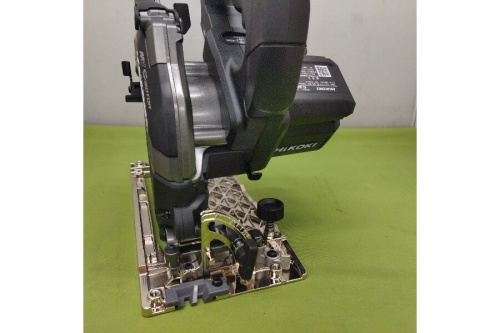 ハイコーキ（HiKOKI）のコードレス丸のこ