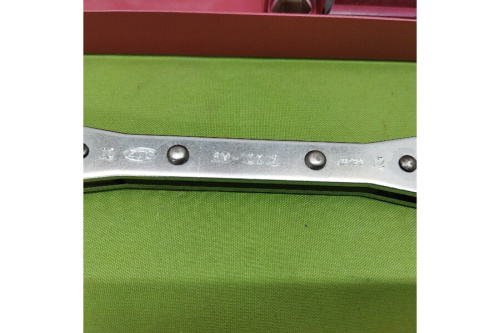 プラグレンチセットの工具専門店