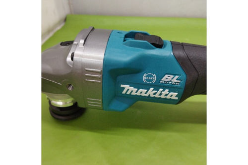 マキタ（MAKITA）の充電式ディスクグラインダ