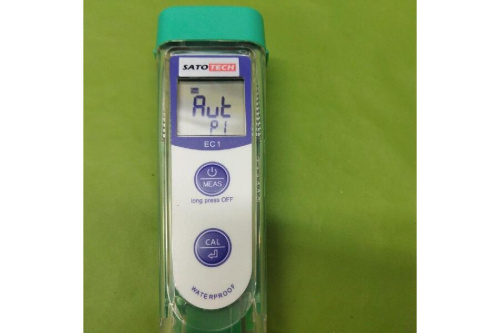 サトテックの防水ECメーター
