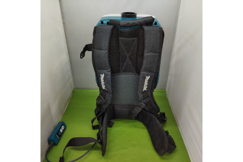 マキタ(MAKITA)の充電式集塵機