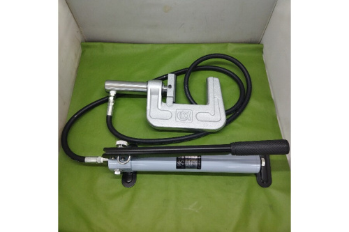工具用品の亀倉精機
