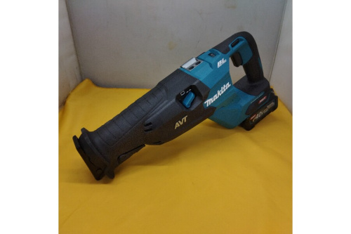 セーバーソーのマキタ（MAKITA）