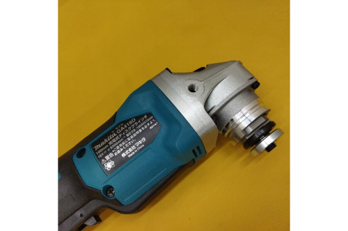 マキタ（MAKITA）の充電式ディスクグラインダ