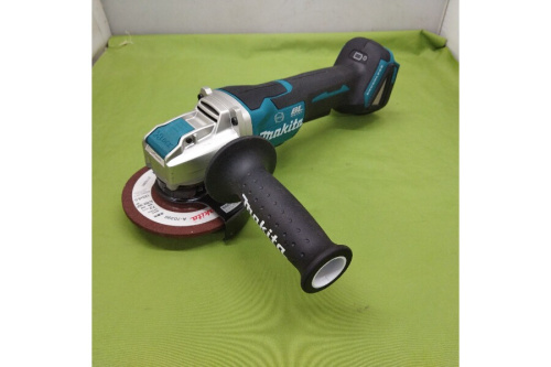 工具のディスクグラインダー