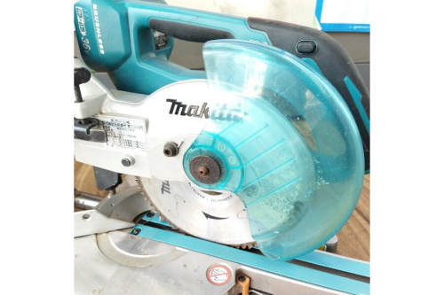 丸ノコのマキタ（MAKITA）