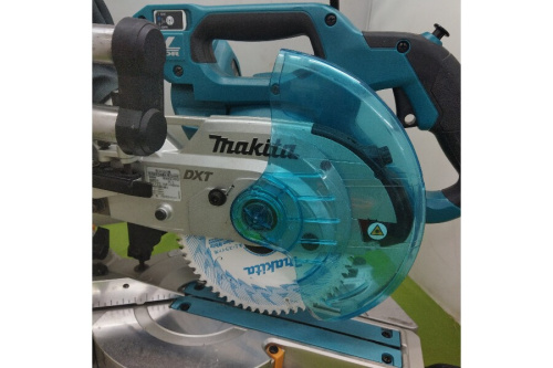 丸ノコのマキタ（MAKITA）
