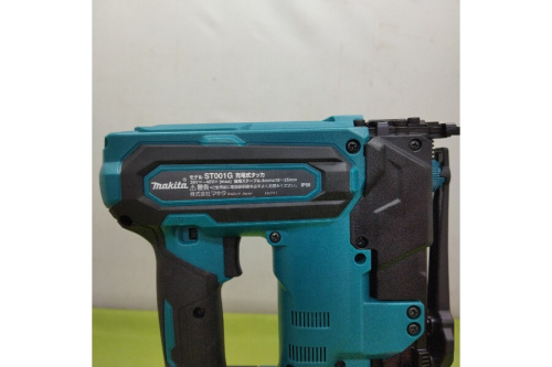 マキタ（MAKITA）のタッカー