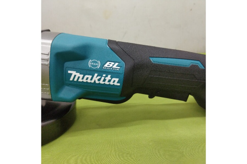 マキタ(MAKITA)のコードレスディスクグラインダー