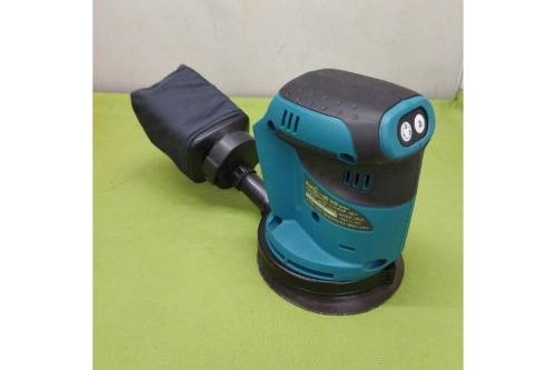 マキタ（MAKITA）の充電式ランダムオービットサンダ
