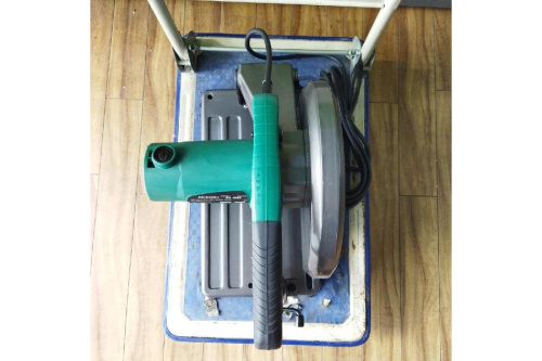 ハイコーキ(HiKOKI)の高速切断機　ＣＣ１２ＳＦ