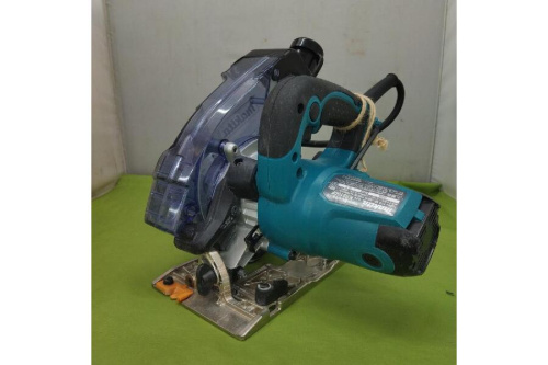 丸ノコのマキタ（MAKITA）