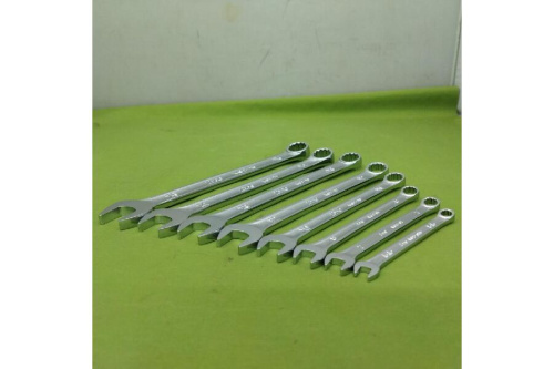 京都機械工具のコンビネーションレンチセット