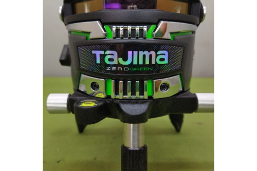 タジマ（TAJIMA）のレーザー墨出し器