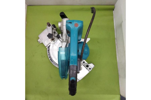 マキタ（MAKITA）の卓上丸のこ