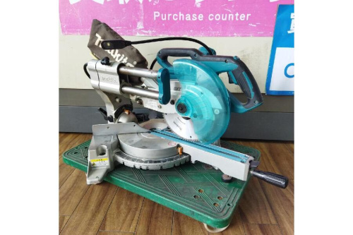 工具の丸ノコ