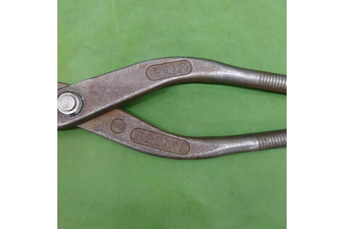 東北エスパルの伊達板金鋏