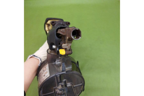 高圧ロール釘打機のNV65HMC