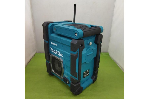 マキタ（MAKITA）の充電機能付ラジオ
